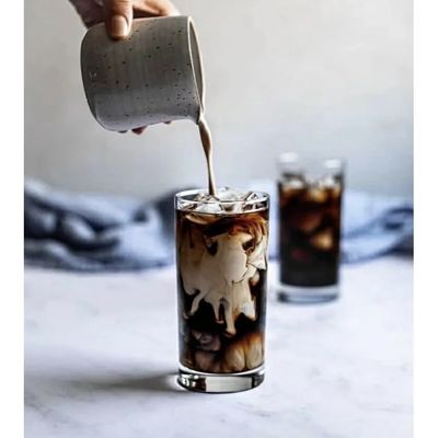 Creme de café branco com 35% de gordura e 1-4% de proteína